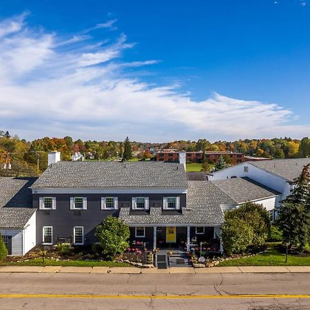 The Aurora Inn Hotel And Event Center エクステリア 写真