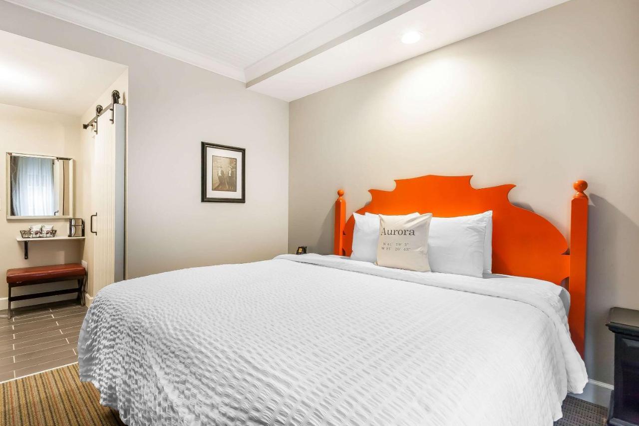 The Aurora Inn Hotel And Event Center エクステリア 写真