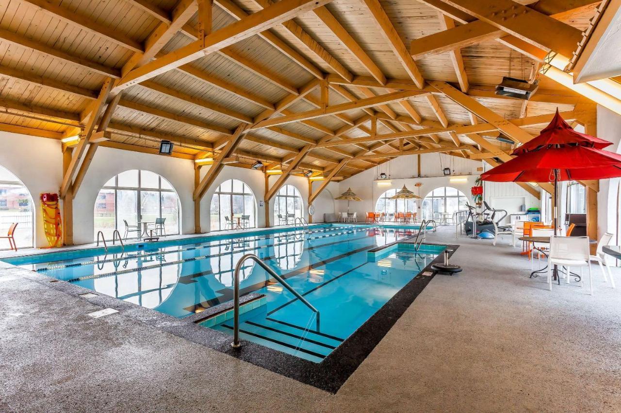 The Aurora Inn Hotel And Event Center エクステリア 写真